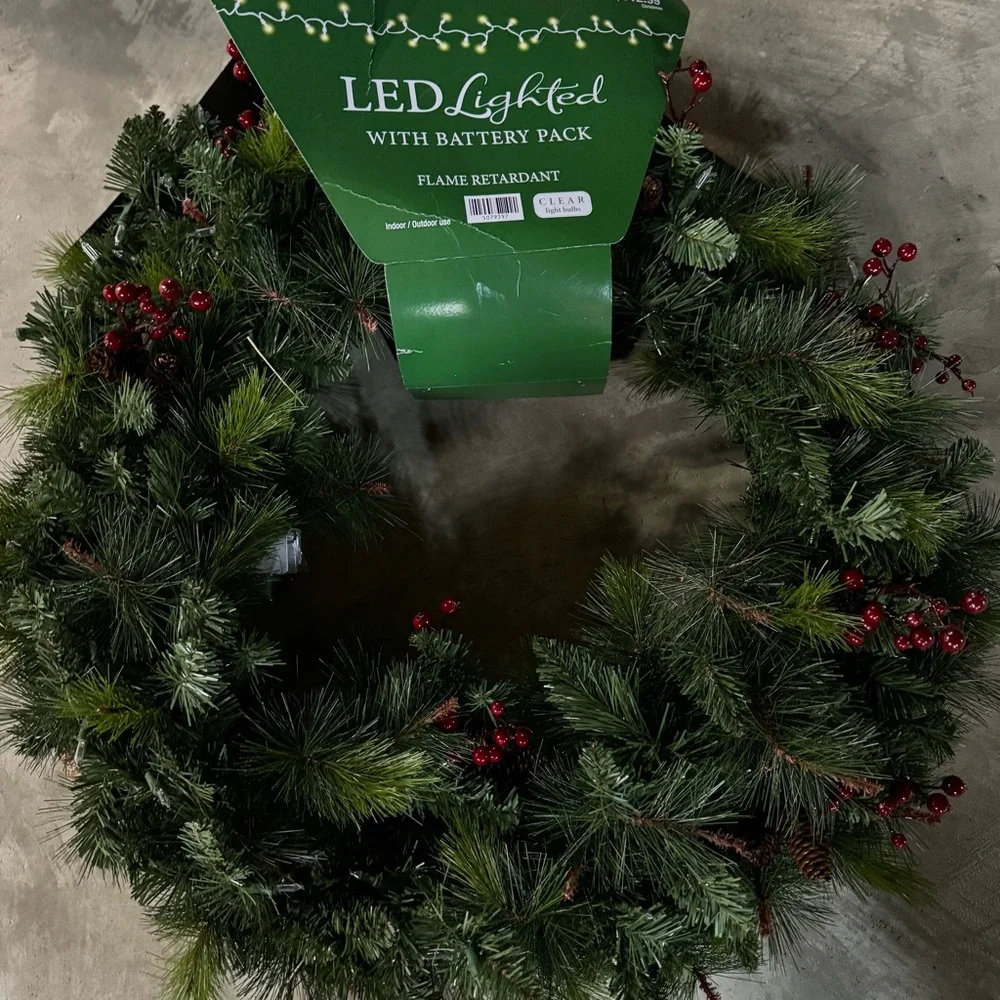 Hobby lobby Festive Green Holiday Wreath with Lights